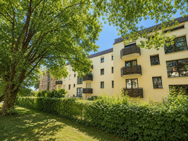Hier steckt Potenzial - Renovierungsbedürftige 4-Zimmer Wohnung in zentrumsnaher Lage